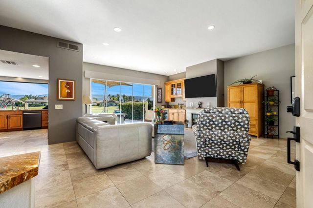 13 Pine Valley Drive, Rancho Mirage, CA 92270