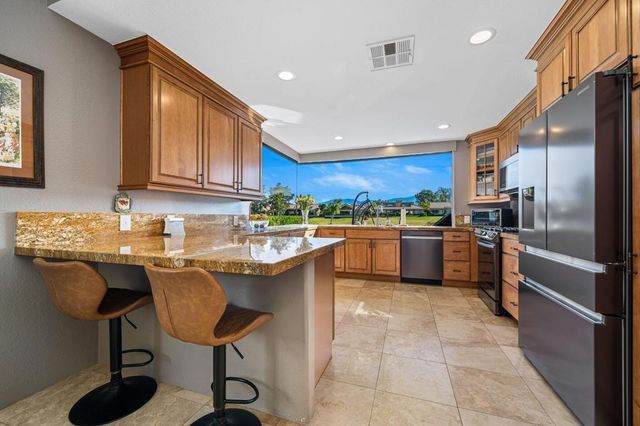 13 Pine Valley Drive, Rancho Mirage, CA 92270