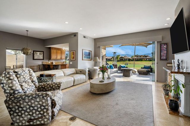 13 Pine Valley Drive, Rancho Mirage, CA 92270