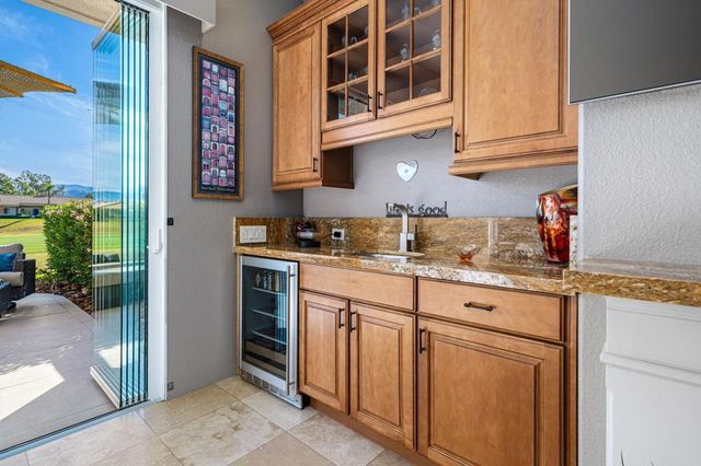 13 Pine Valley Drive, Rancho Mirage, CA 92270