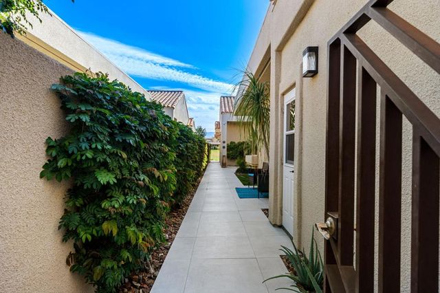 13 Pine Valley Drive, Rancho Mirage, CA 92270