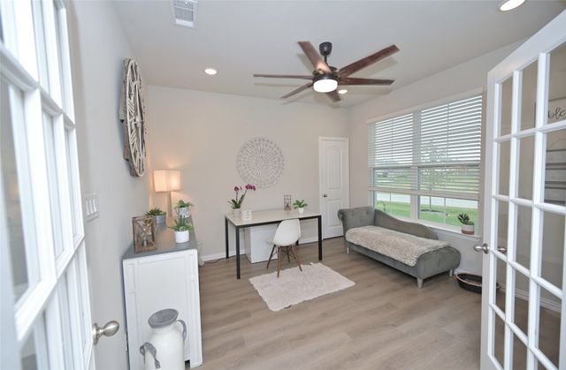 116 Spanish Moss Trail, Rhome, TX 76078