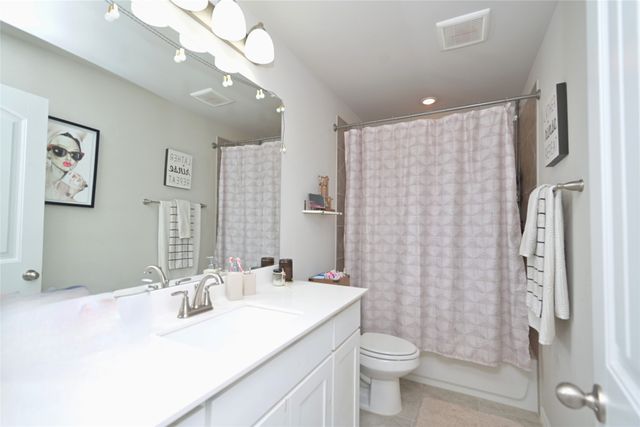 116 Spanish Moss Trail, Rhome, TX 76078