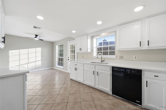 9252 S 88th East Place, Tulsa, OK 74133