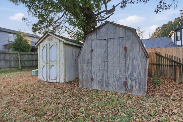 9252 S 88th East Place, Tulsa, OK 74133