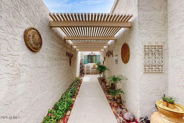 7643 E SANDALWOOD Drive, Scottsdale, AZ 85250