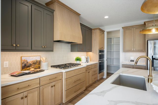 14708 Kingsview Lane N, Dayton, MN 55327