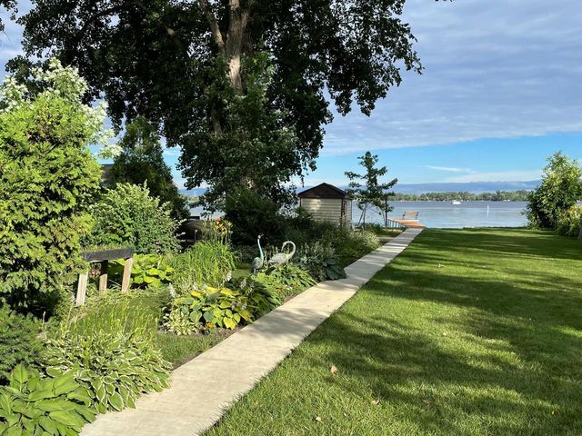 25215 W Loomis ROAD, Wind Lake, WI 53185