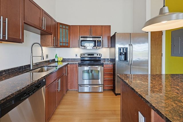 1511 Main Street CPH9, Worcester, MA 01603