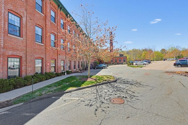 1511 Main Street CPH9, Worcester, MA 01603