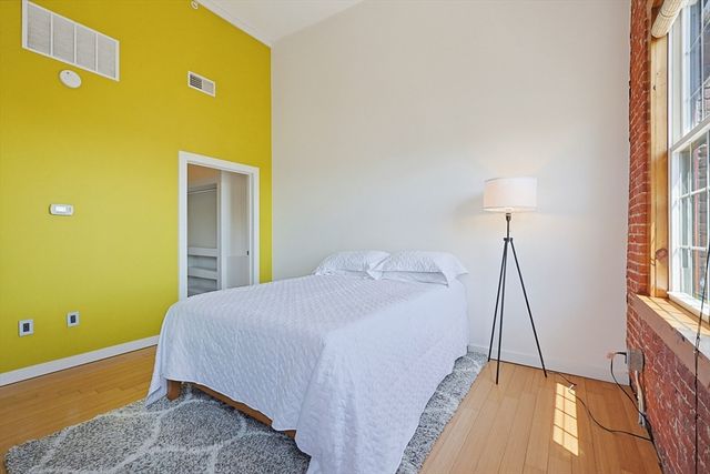 1511 Main Street CPH9, Worcester, MA 01603