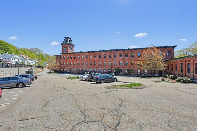 1511 Main Street CPH9, Worcester, MA 01603