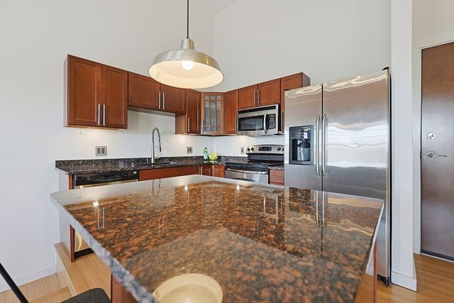 1511 Main Street CPH9, Worcester, MA 01603