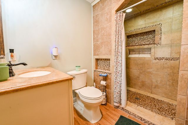 7279 Pinhook Pike, Collinwood, TN 38450