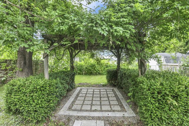 341 Highland Avenue, Buckeye Lake, OH 43008