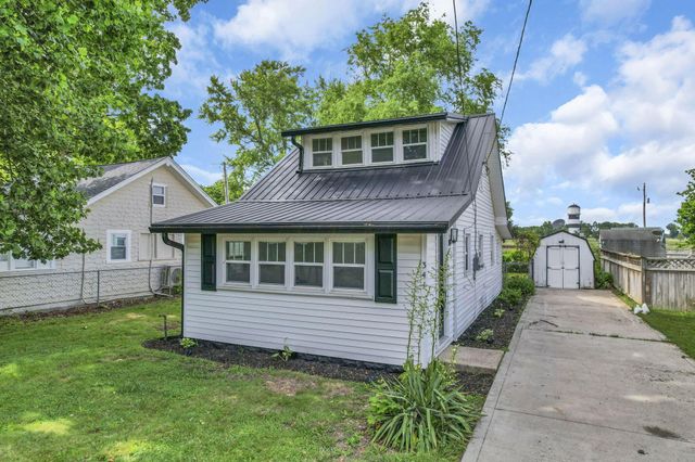 341 Highland Avenue, Buckeye Lake, OH 43008