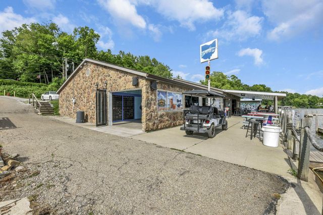 341 Highland Avenue, Buckeye Lake, OH 43008