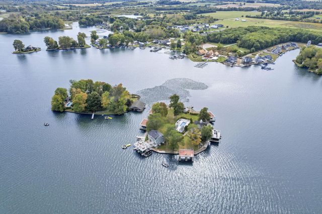 341 Highland Avenue, Buckeye Lake, OH 43008