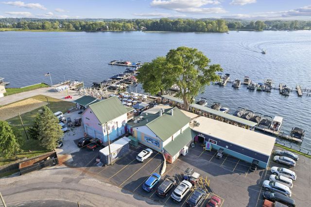 341 Highland Avenue, Buckeye Lake, OH 43008