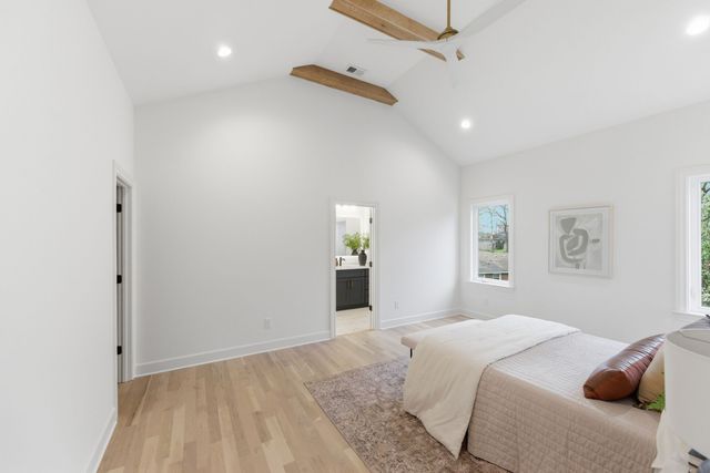 489A Sunliner Dr, Nashville, TN 37209