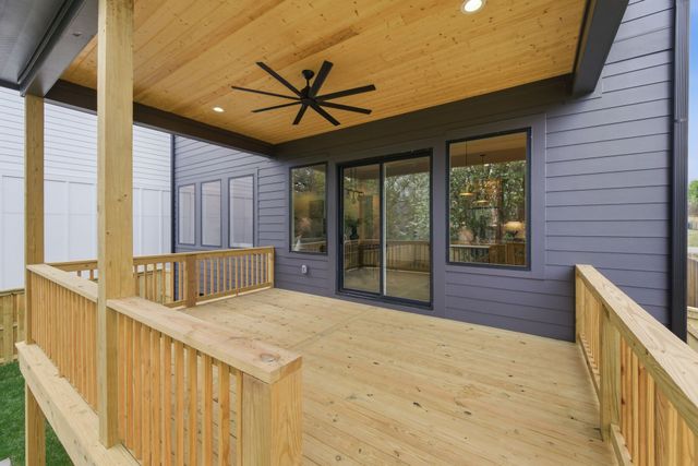 489A Sunliner Dr, Nashville, TN 37209