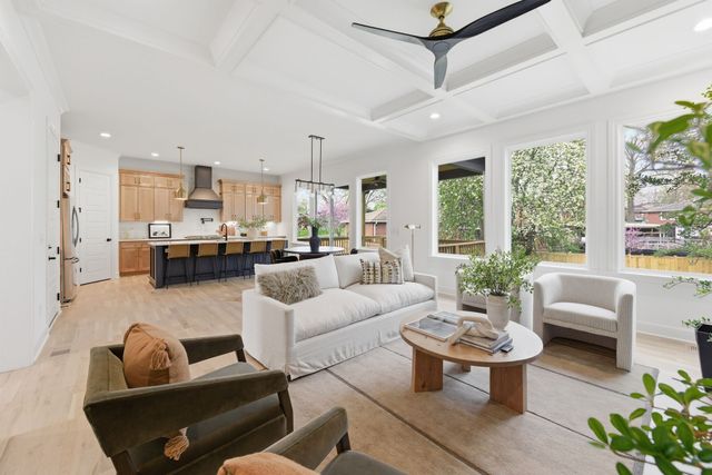 489A Sunliner Dr, Nashville, TN 37209