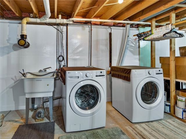 592 North Greece Road, Greece, NY 14468