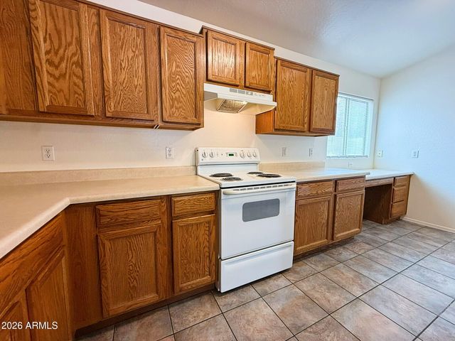 8062 N 109TH Drive, Peoria, AZ 85345