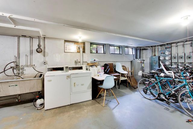 1125 W Lunt Avenue 203, Chicago, IL 60626