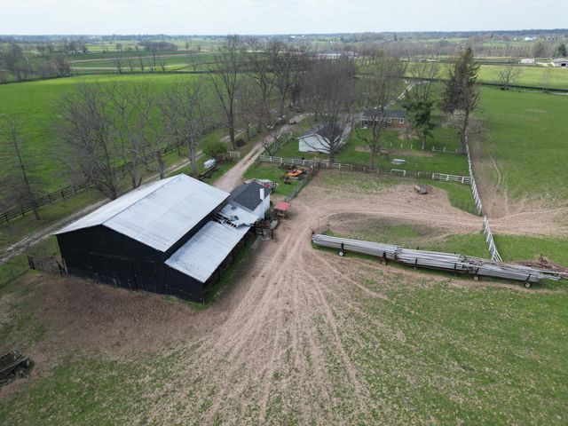 1116 Hedden Road, Versailles, KY 40383