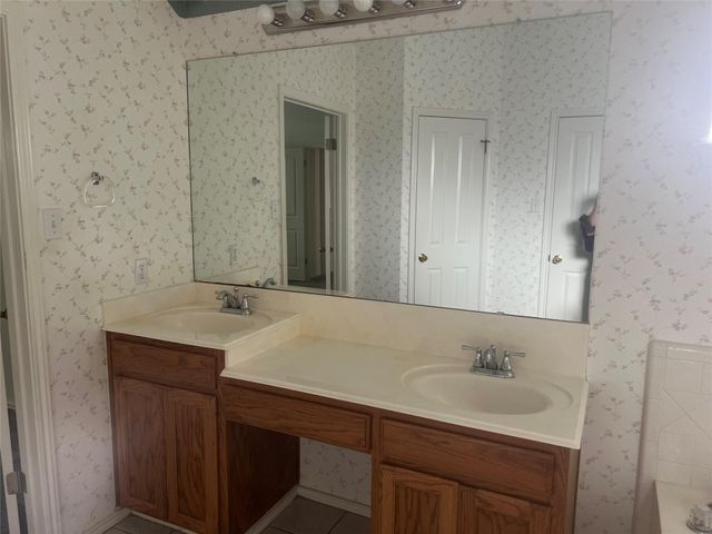 209 Bryce Canyon DR, Cedar Park, TX 78613