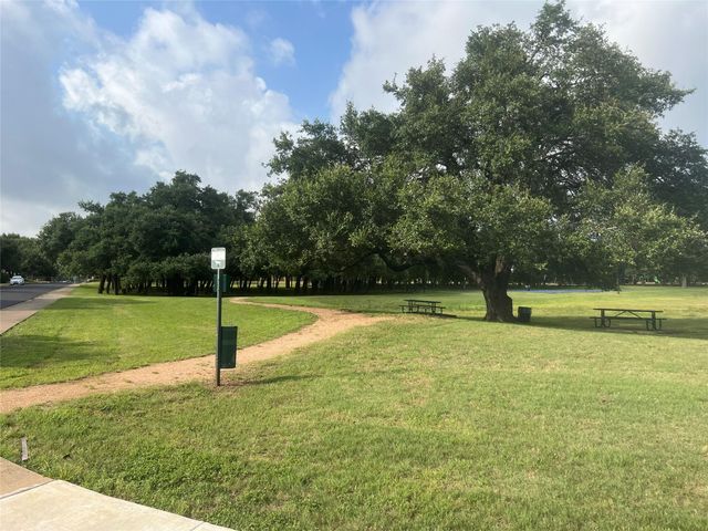 209 Bryce Canyon DR, Cedar Park, TX 78613