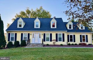 20 STONE RIDGE DR, New Freedom, PA 17349