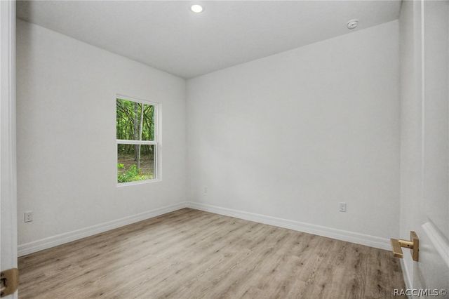 400 N Nashville Avenue, Hernando, FL 34442
