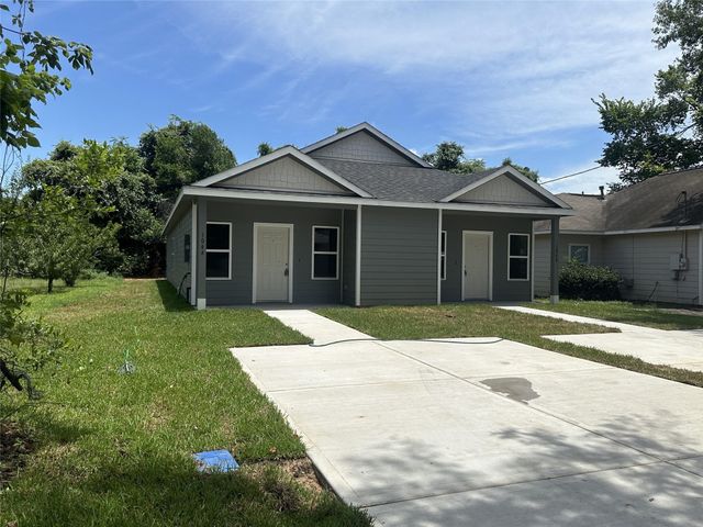 104 Turner Drive A, Willis, TX 77378