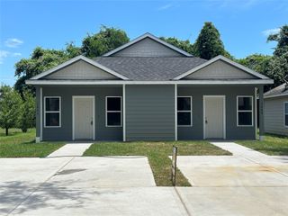 104 Turner Drive A, Willis, TX 77378