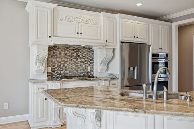 348 W Lee Etta Dr, Gallatin, TN 37066