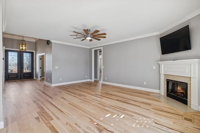 348 W Lee Etta Dr, Gallatin, TN 37066