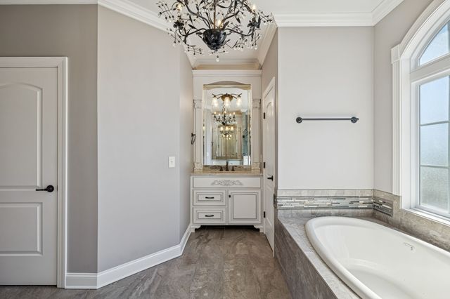 348 W Lee Etta Dr, Gallatin, TN 37066