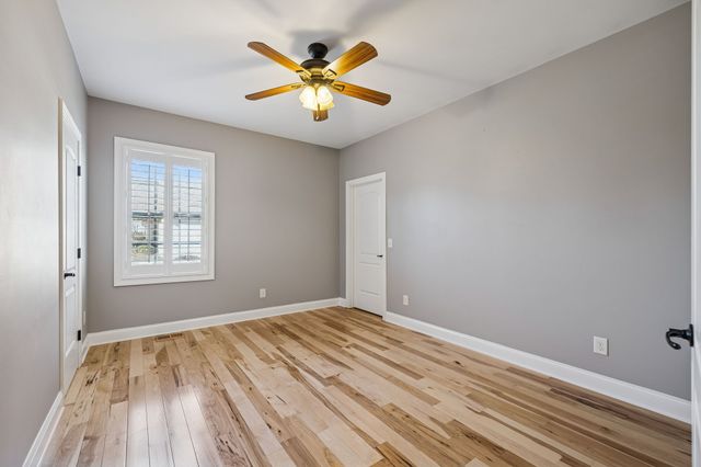 348 W Lee Etta Dr, Gallatin, TN 37066