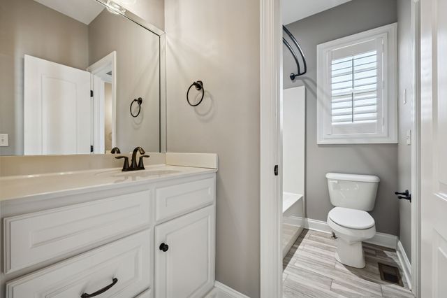 348 W Lee Etta Dr, Gallatin, TN 37066