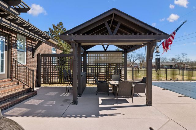 348 W Lee Etta Dr, Gallatin, TN 37066