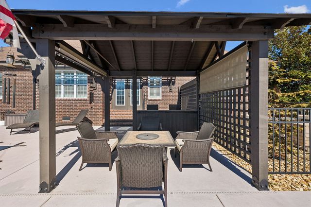 348 W Lee Etta Dr, Gallatin, TN 37066