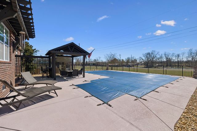 348 W Lee Etta Dr, Gallatin, TN 37066