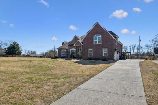 348 W Lee Etta Dr, Gallatin, TN 37066