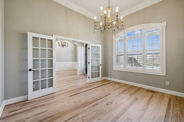 348 W Lee Etta Dr, Gallatin, TN 37066