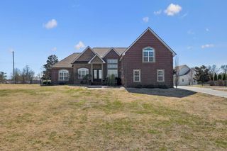 348 W Lee Etta Dr, Gallatin, TN 37066