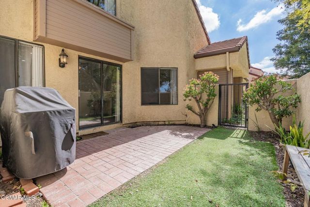 5213 Huntley Street 45, Simi Valley, CA 93063