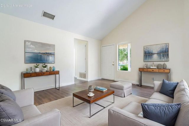 5213 Huntley Street 45, Simi Valley, CA 93063