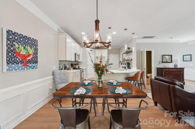 4818 Fonthill Lane, Charlotte, NC 28210